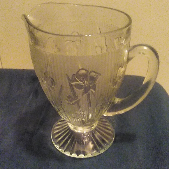 Iris Depression glass pitcher and 4 Glasses - Picture 1 of 3